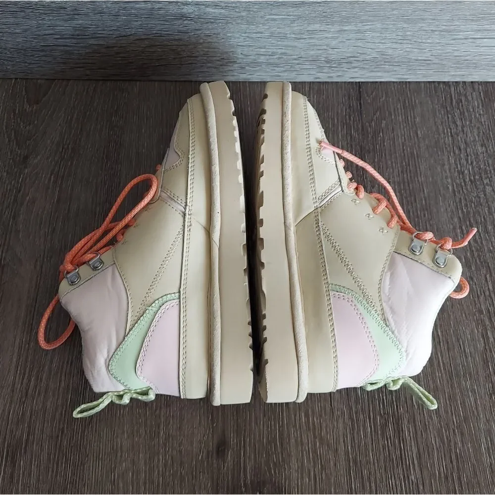 Womens UGG Highland Hi Heritage Sneaker Size 6